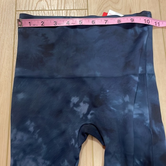 Spanx Ecocare Ankle Legging, Deep Blue Tie Dye, sz S - Picture 9 of 12